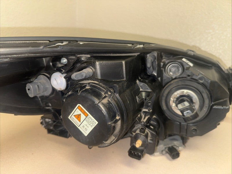 2012-2015 Mazda 5 Left Front Headlight Lamp Xenon C513-50161