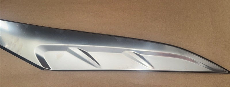 2022-2024 Hyundai Tucson Right C-Pillar Trim Chrome OEM 87860-N9000