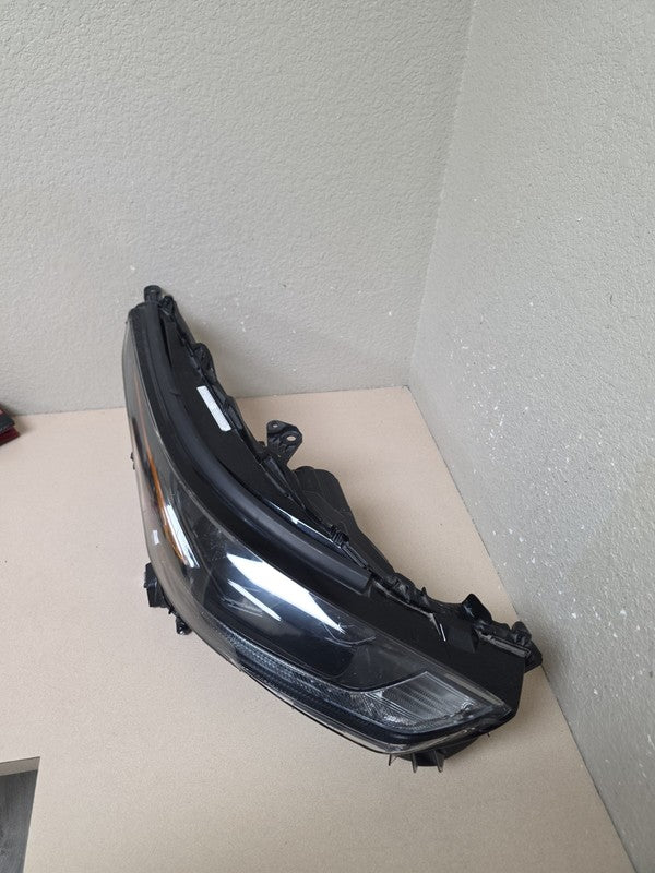 2020-2022 Toyota Highlander Right Headlight Black Trim OEM 10000-8A0ED