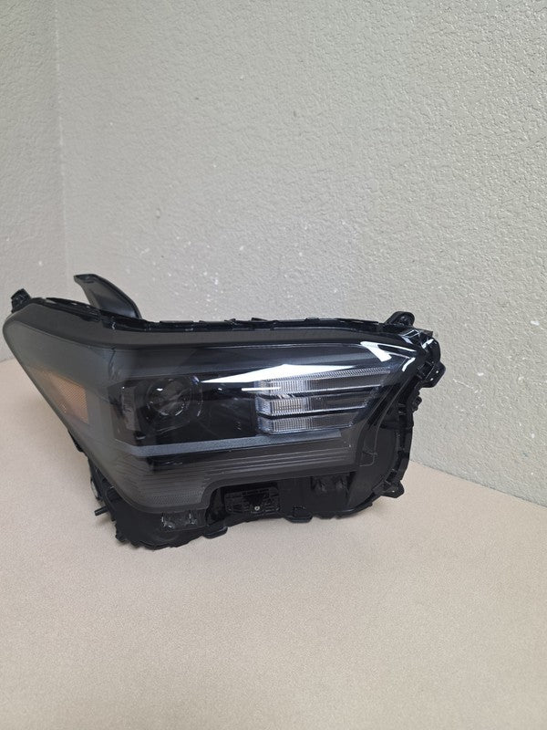 2024-2025 Toyota Tacoma Right Side Headlight Halogen/LED Base