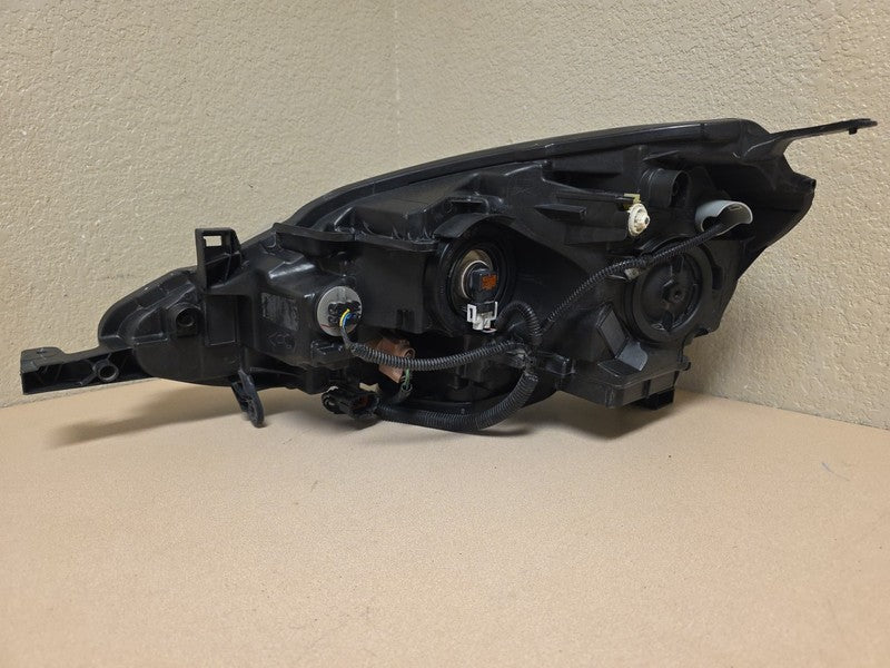 2016-2019 Nissan Sentra Right Passenger Side Headlight OEM Halogen