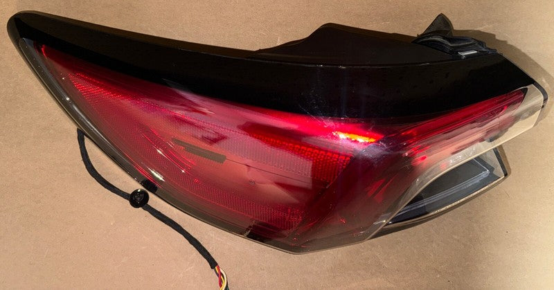 20-22 Ford Escape LED Tail Light Left Driver OEM LJ6B-13405-AG