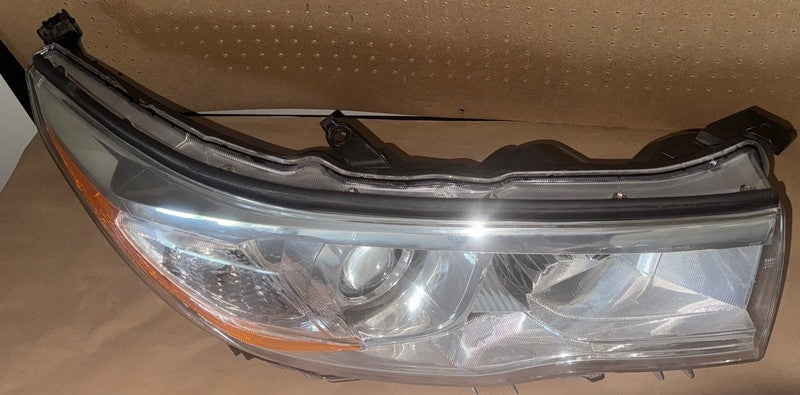 2014-16 Toyota Highlander Right Headlight Halogen DEPO 312-11F2R-AC1