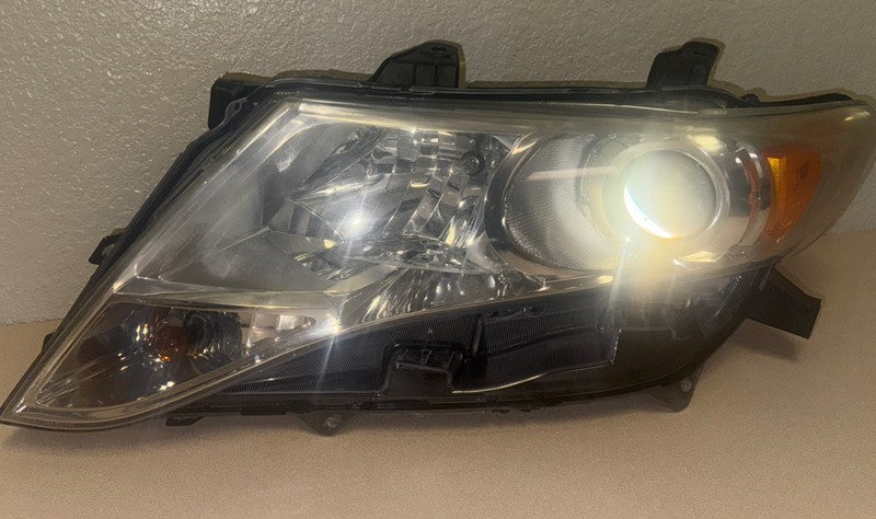 2009-2015 Toyota Venza LEFT Headlight Halogen OEM