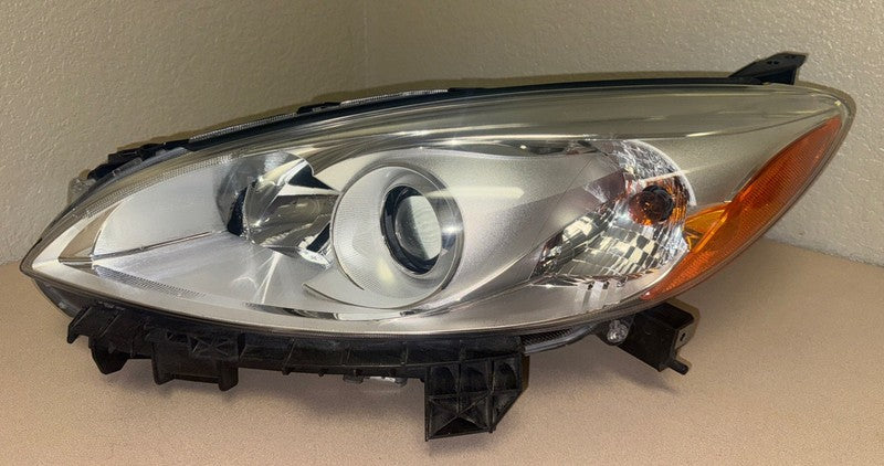 2012-2015 Mazda 5 Left Front Headlight Lamp Xenon C513-50161