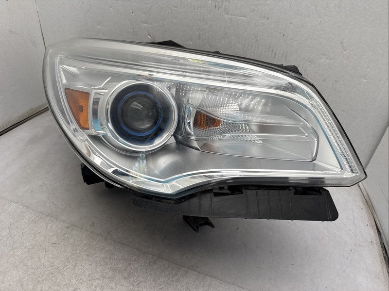 2013-2017 Buick Enclave Right Passenger Headlight OEM Xenon HID Non AF