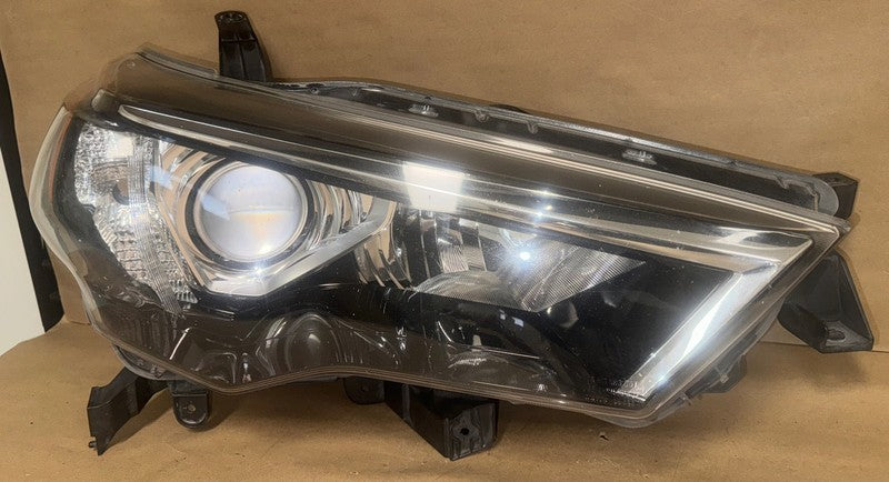 2014-2017 Toyota 4Runner RIGHT Headlight Halogen