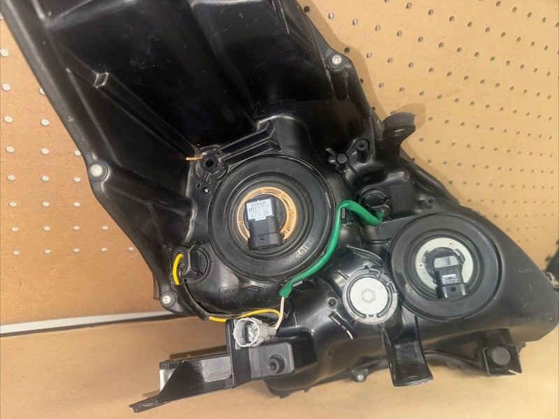 2012-14 Prius V Left Headlight Halogen 1.8L - OEM #81170-47300