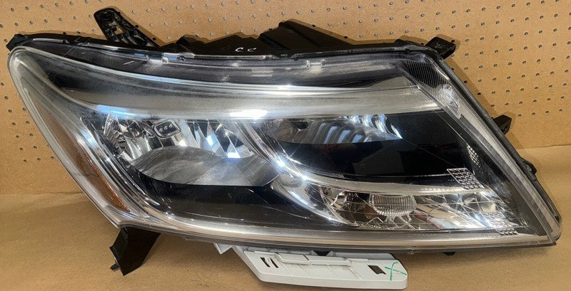 2013-16 Pathfinder Right Headlight Halogen OEM