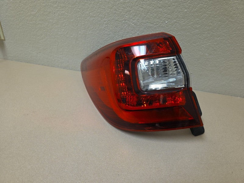 2015-2019 Subaru Outback Legacy LEFT Tail Light OEM