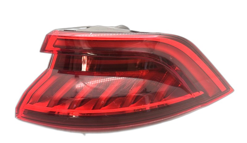 2019-2023 Audi Q8 SQ8 Right RH OEM LED Tail Light Outer Brake Lamp