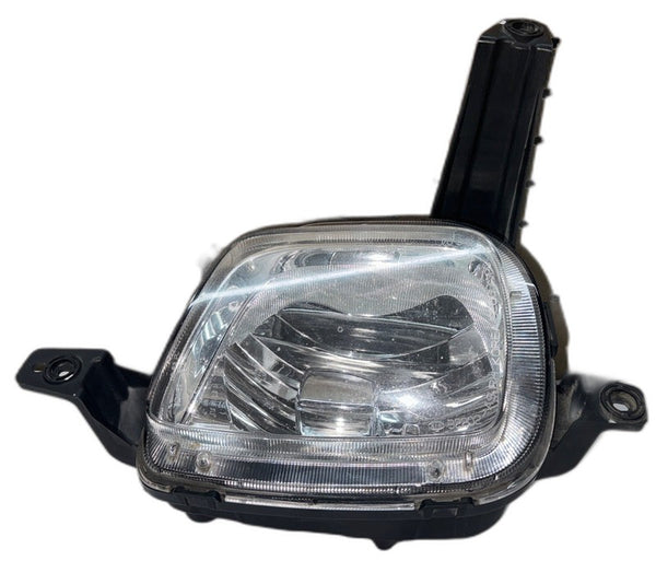 2015-2018 Kia Sedona Right Passenger Fog Light Halogen OEM