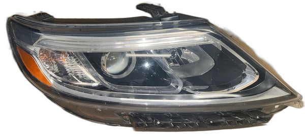 2014-2015 Kia Sorento Right Headlight Halogen OEM 92102-1U500