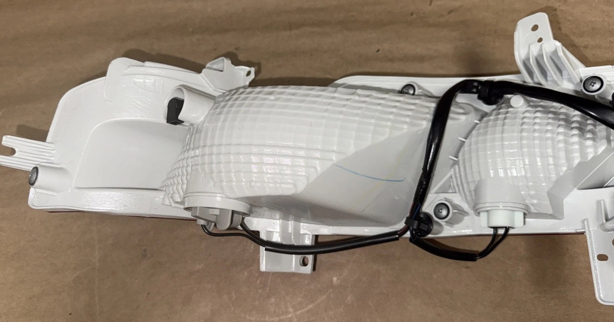 22-23 Tucson Right Reverse Light - OEM Hyundai