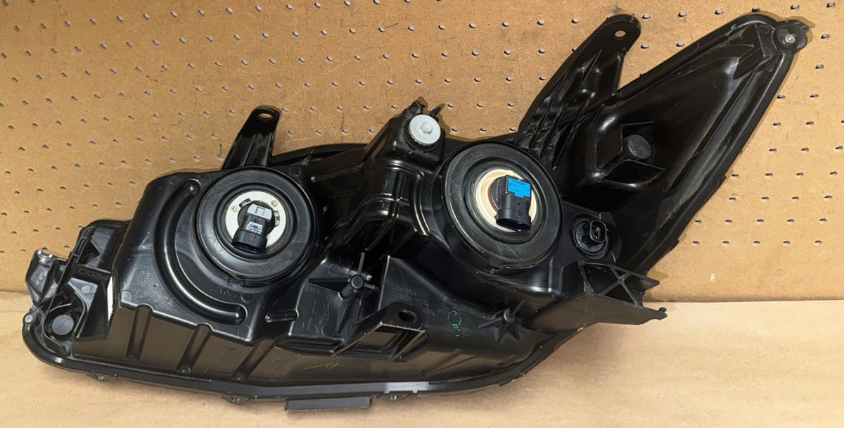 2015-17 Camry Halogen Headlight RH Passenger OEM