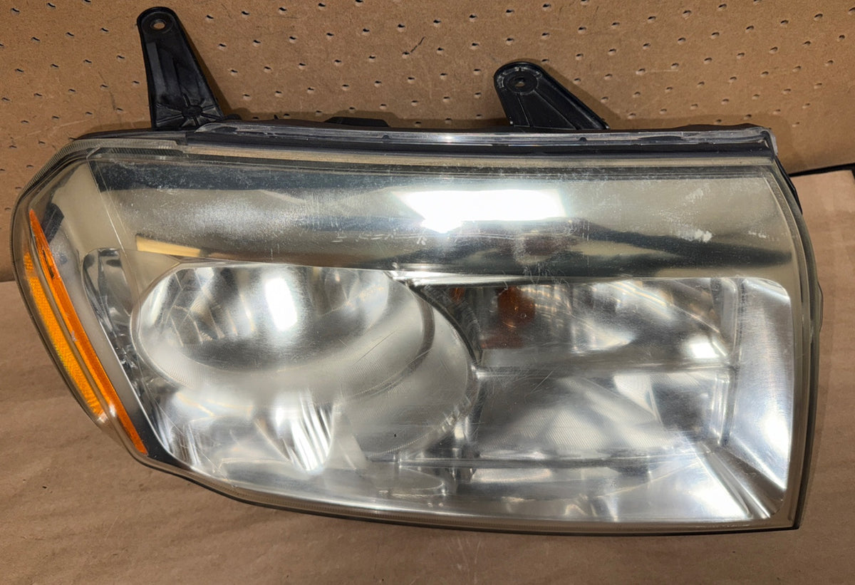 2012-2015 Honda Pilot Right Headlight Halogen OEM