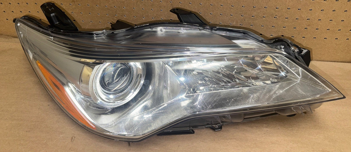 2015-17 Camry Halogen Headlight RH Passenger OEM