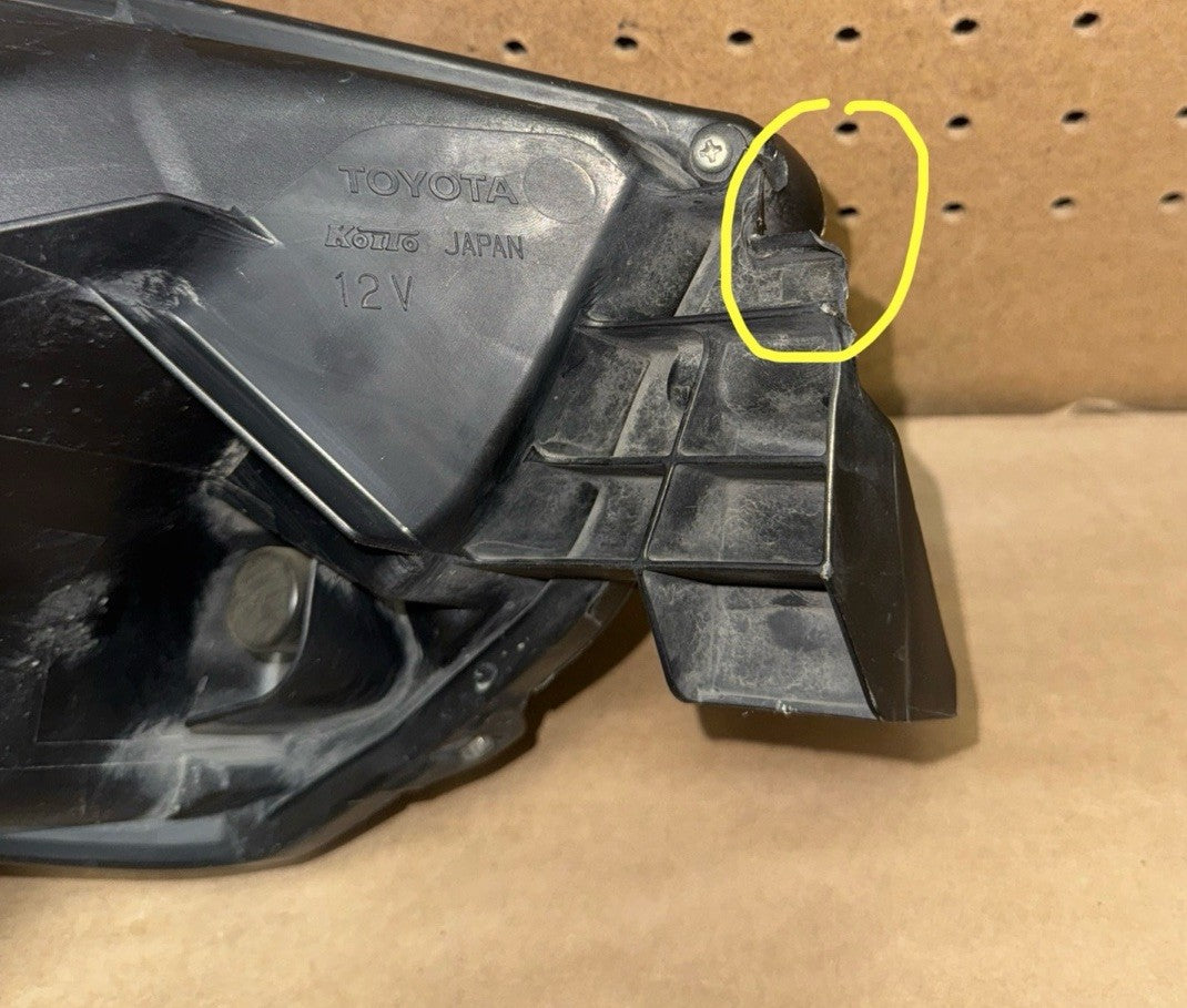 2014-2020 Toyota 4Runner Left Headlight Halogen OEM