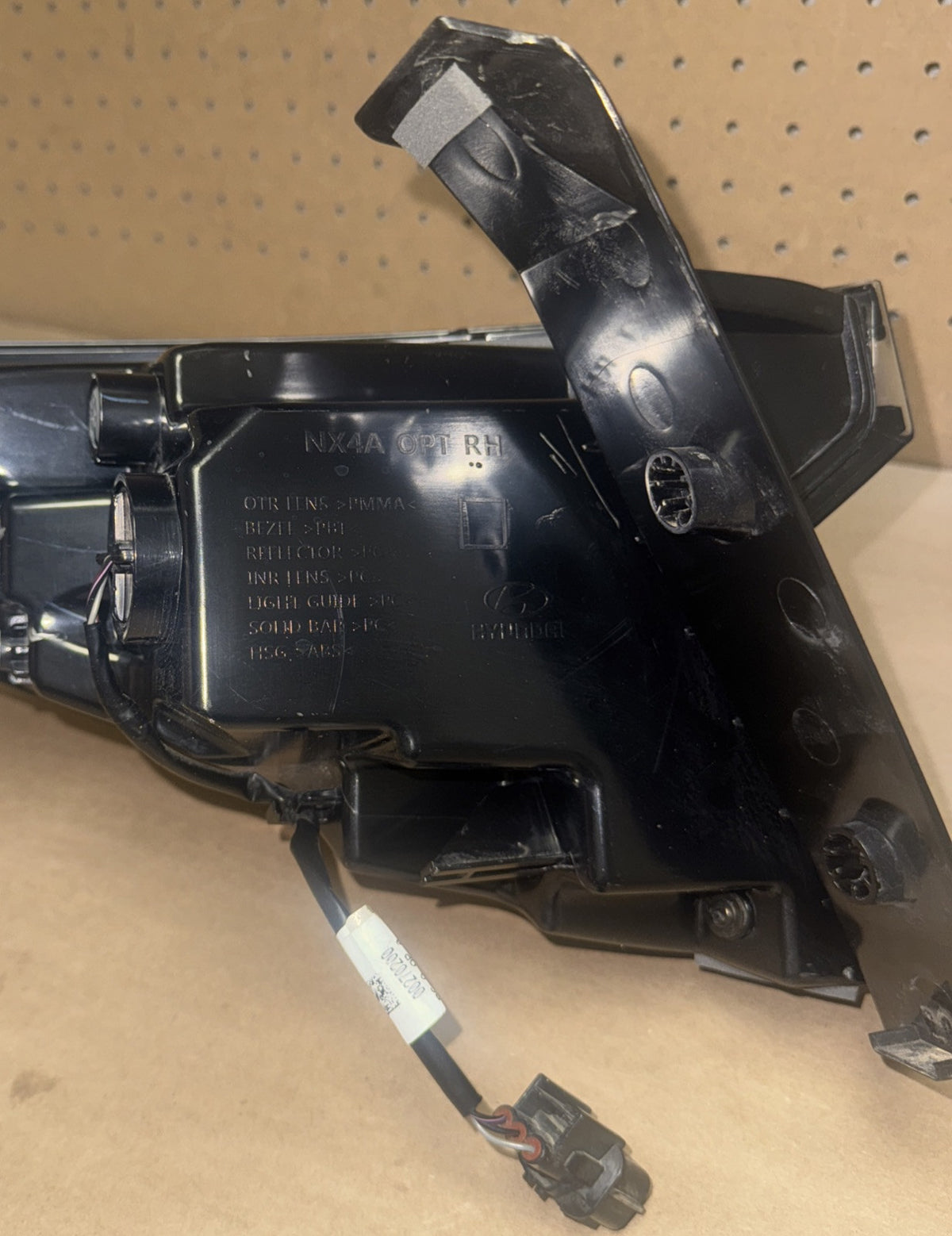 2022-2024 Hyundai Tucson LED Tail Light - Right Side OEM
