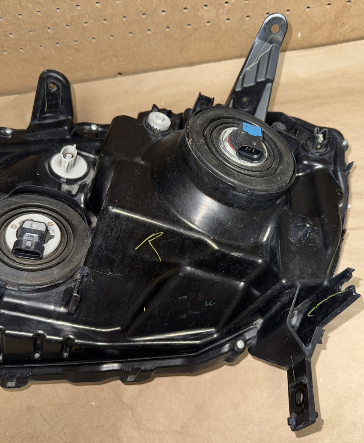 2012-2015 Honda Pilot Right Headlight Halogen OEM