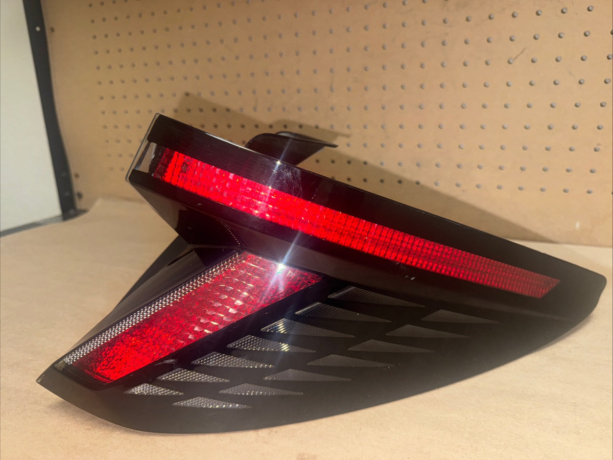 2022-2024 Hyundai Tucson LED Tail Light - Right Side OEM